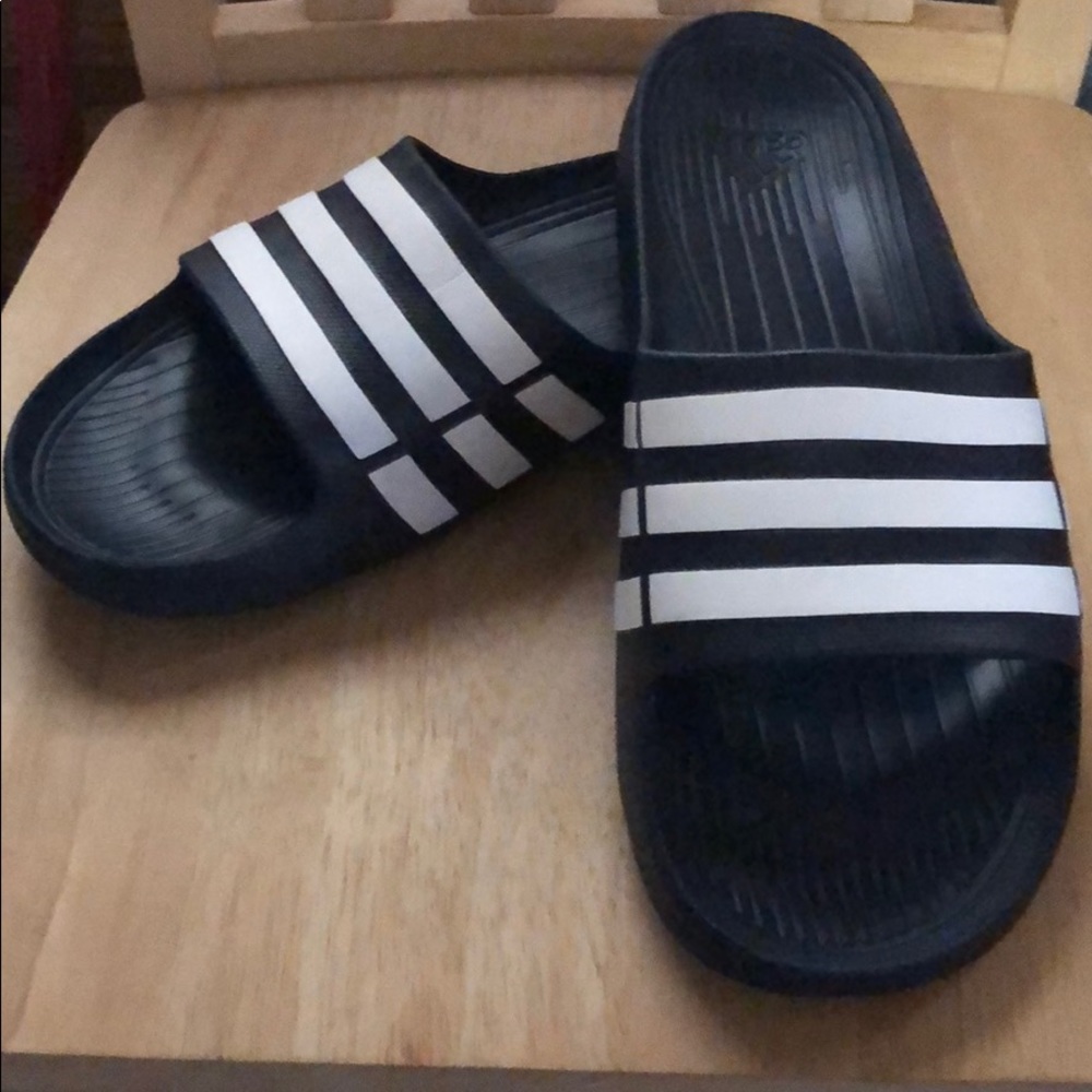 Adidas Durango Slides